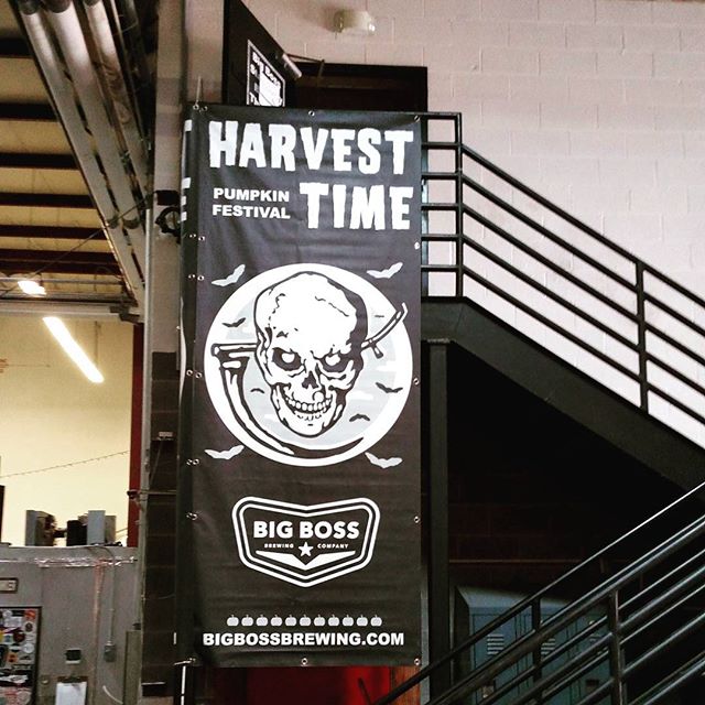 TGIF!!! Come on by the Taproom for a delicious pint of Bourbon Barrel Aged Harvest Time and Peruano Peruvian Chicken Food Truck for dinner! 6 more days till our HARVEST PARTY!!! @big_boss_taproom #tgif #bourbonbarrelaged #strangecargo #harvestparty #nextthursday #minifoodtruckrodeo #band #costumes #pumpkincarvingcontest